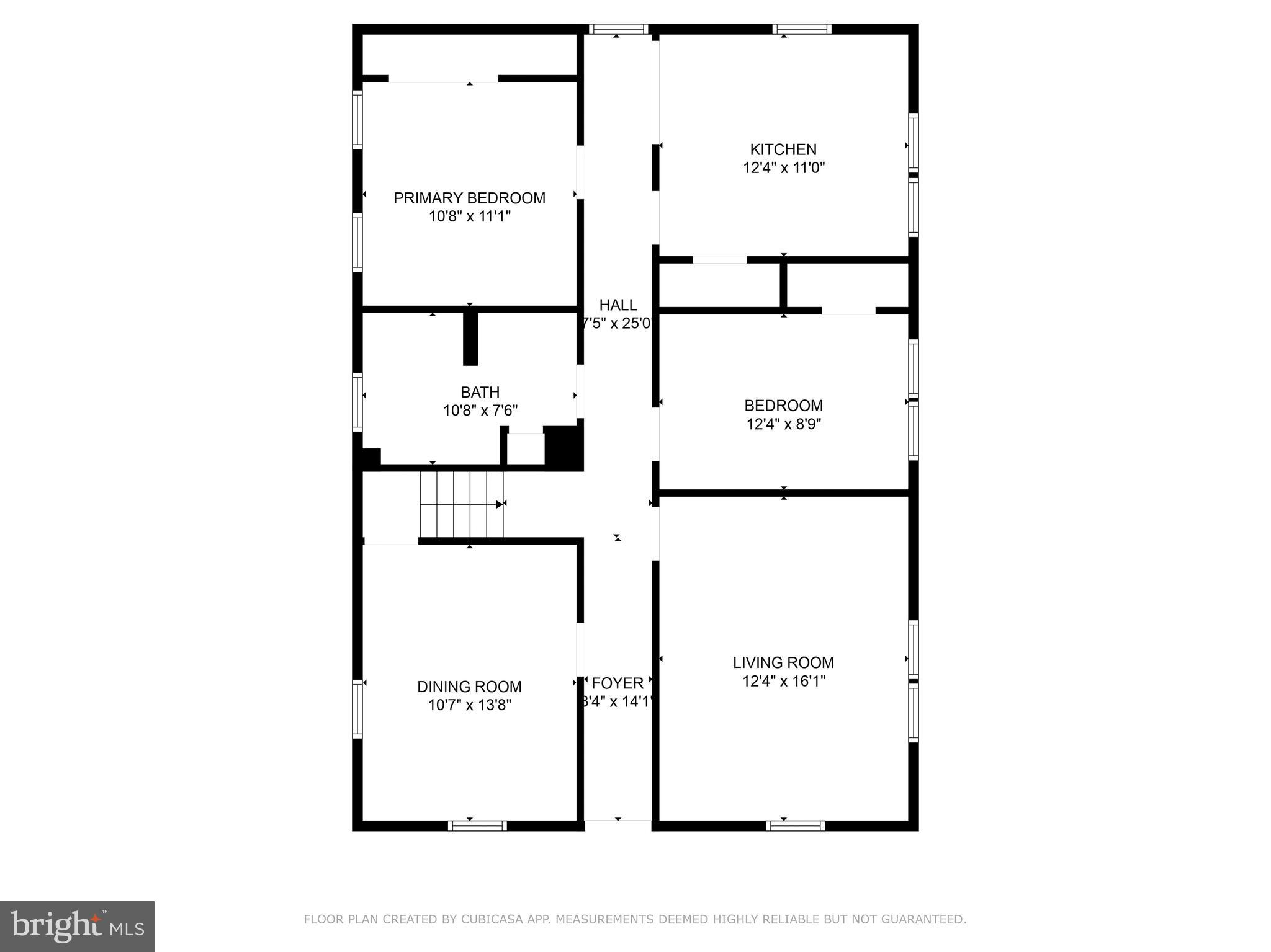 Main image without alt text