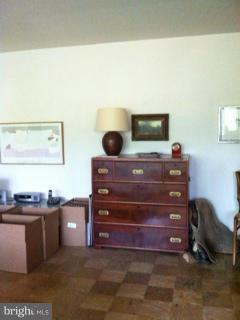 TAFT TOWERS - Residential