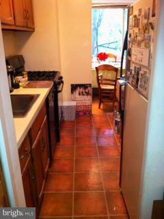 TAFT TOWERS - Residential