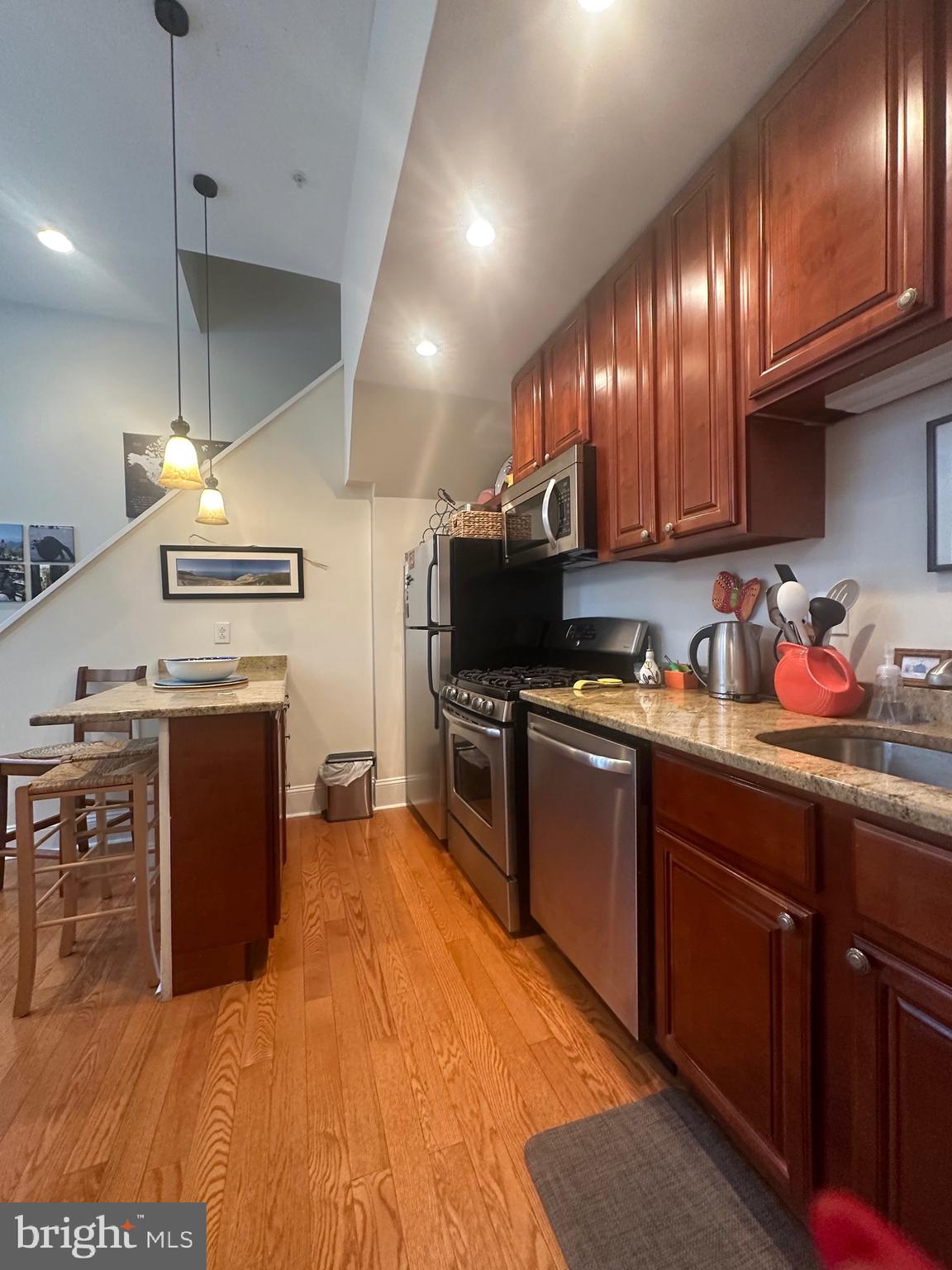 WASHINGTON SQ WEST - Residential Lease