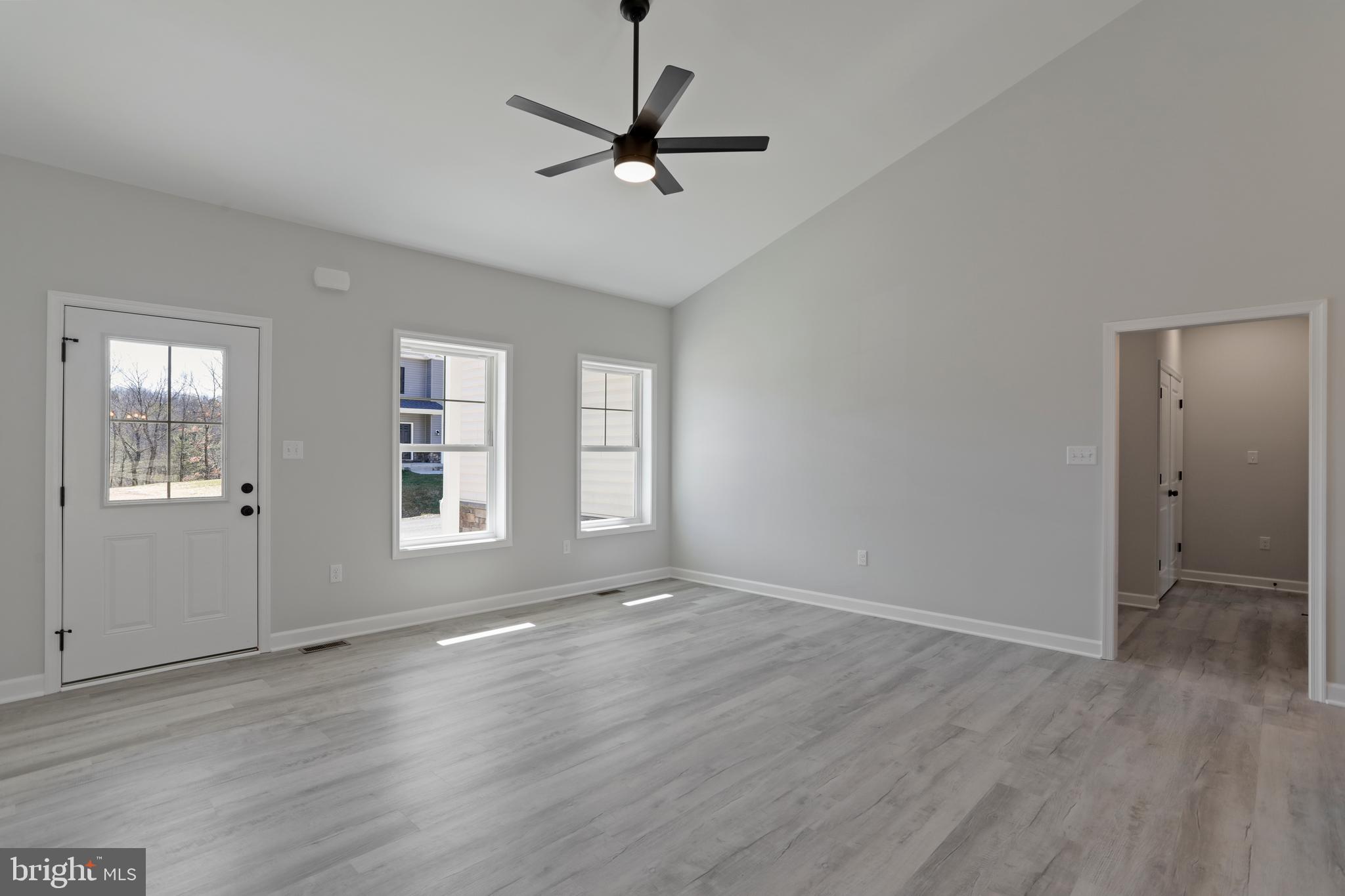 CAREFREE ACRES - Residential