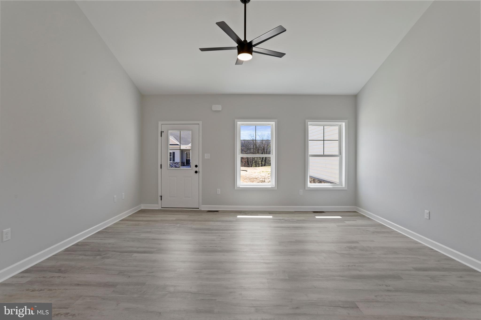 CAREFREE ACRES - Residential