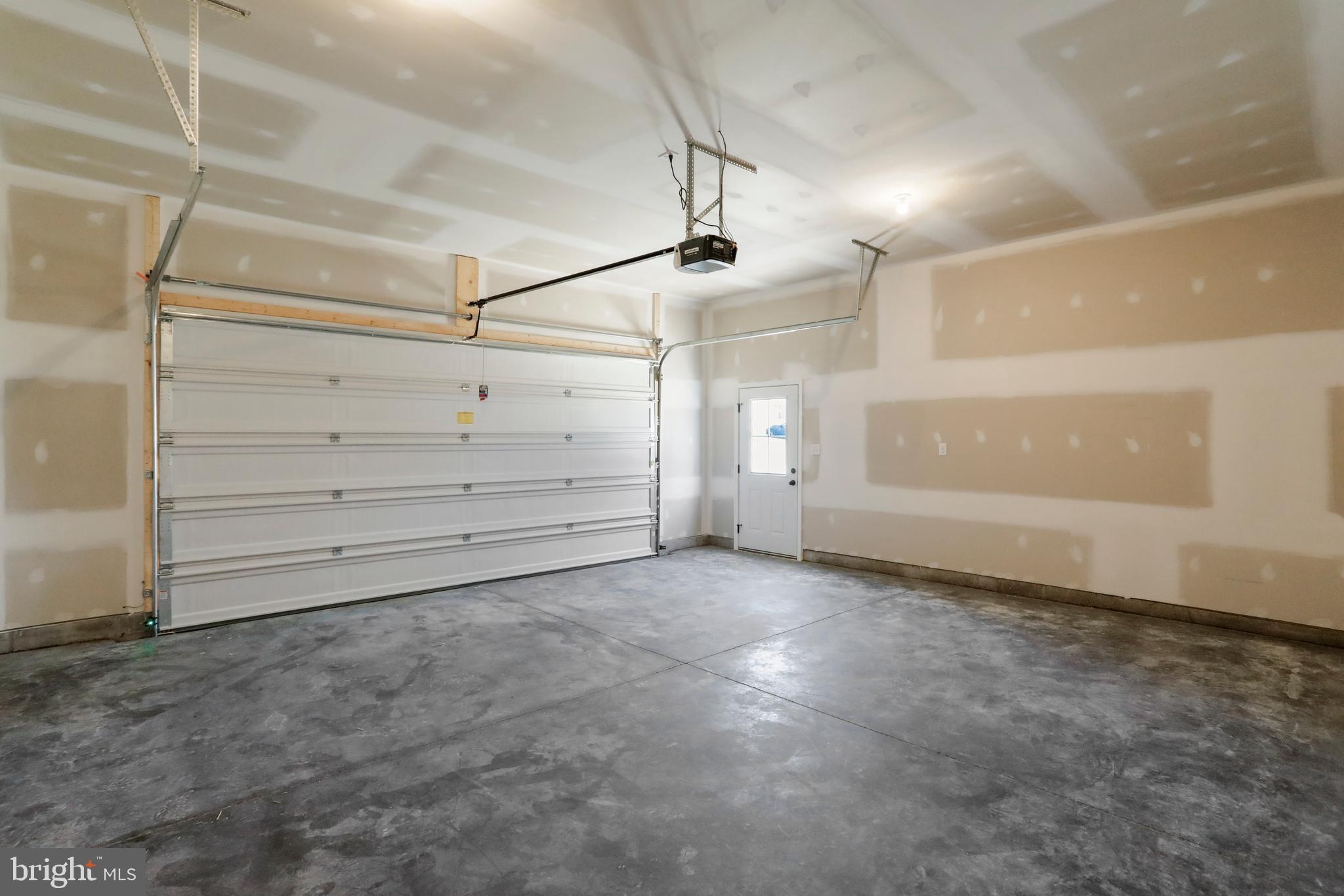 CAREFREE ACRES - Residential