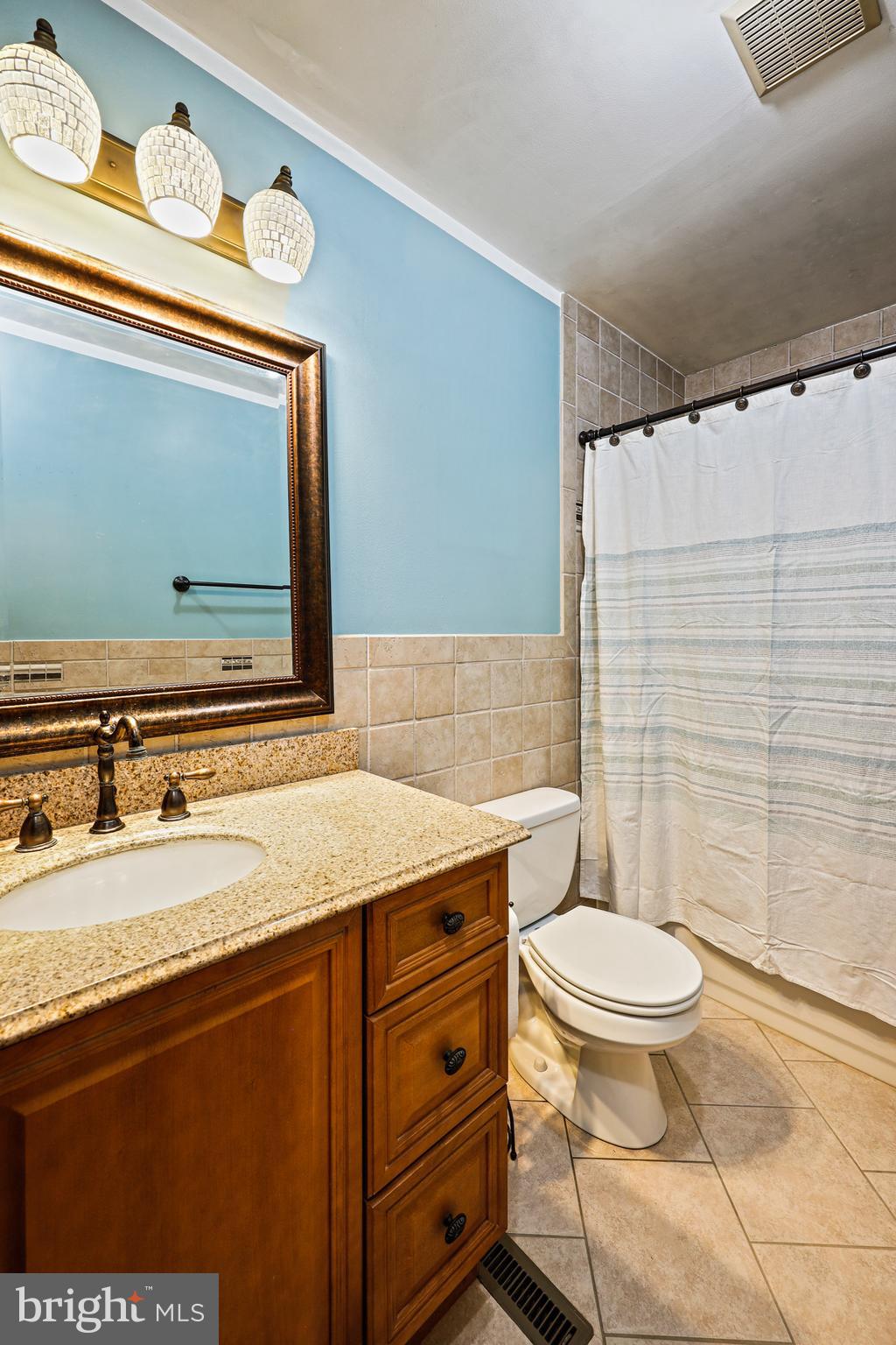 BRADFORD VILLAGE - Residential