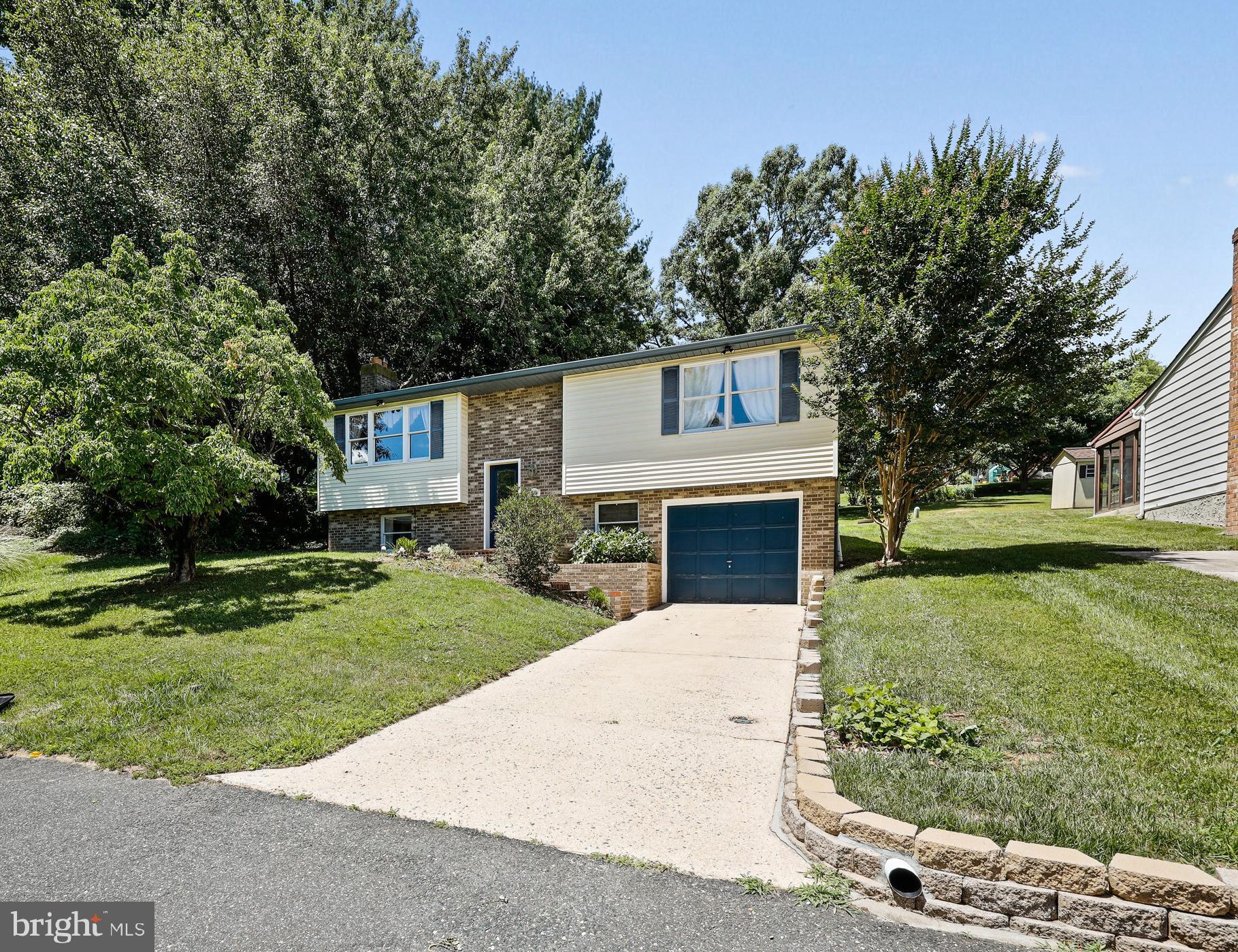 BRADFORD VILLAGE - Residential