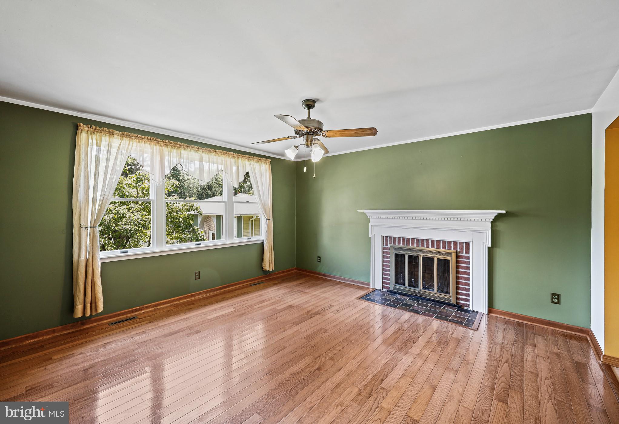 BRADFORD VILLAGE - Residential