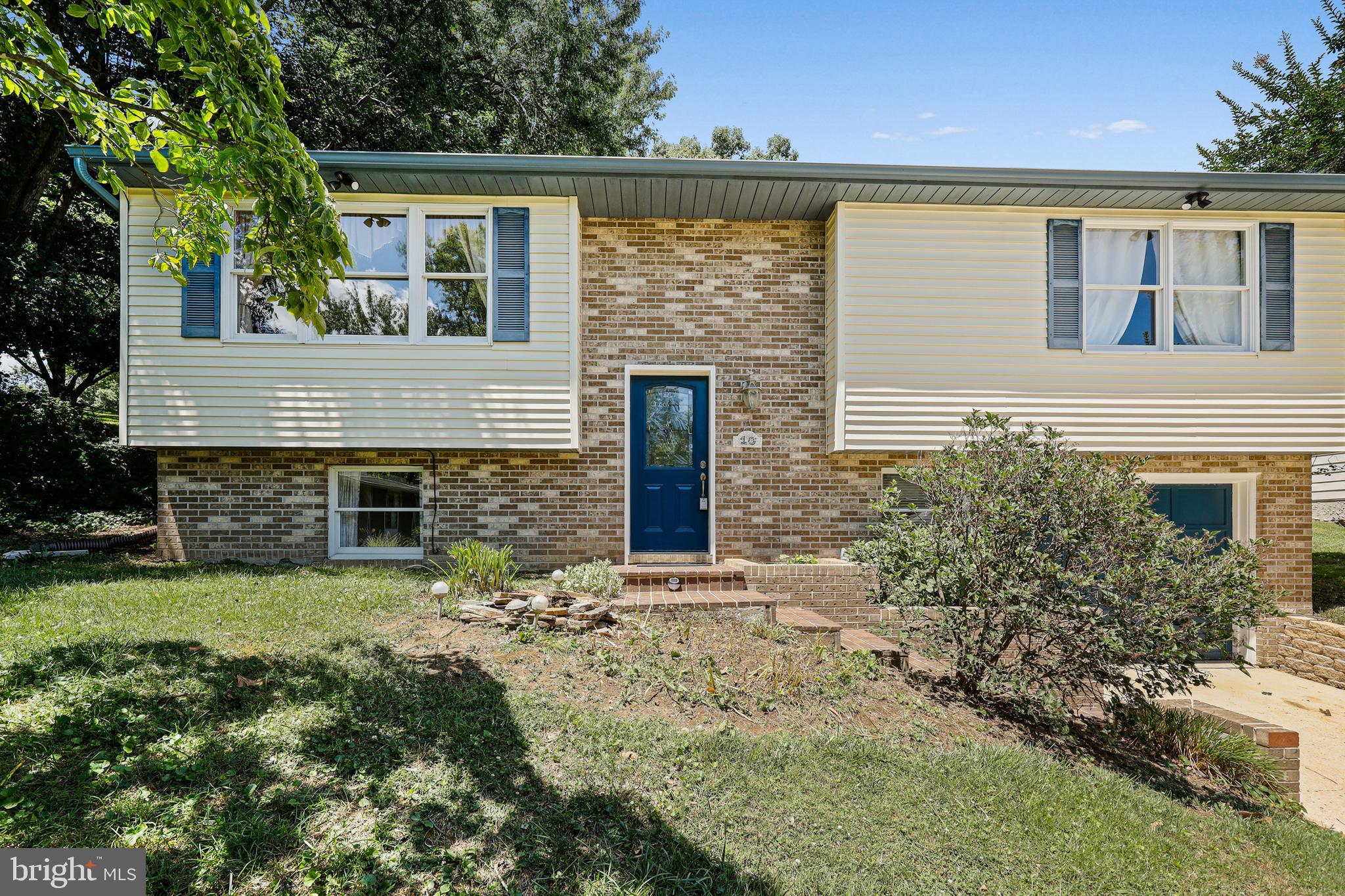 BRADFORD VILLAGE - Residential