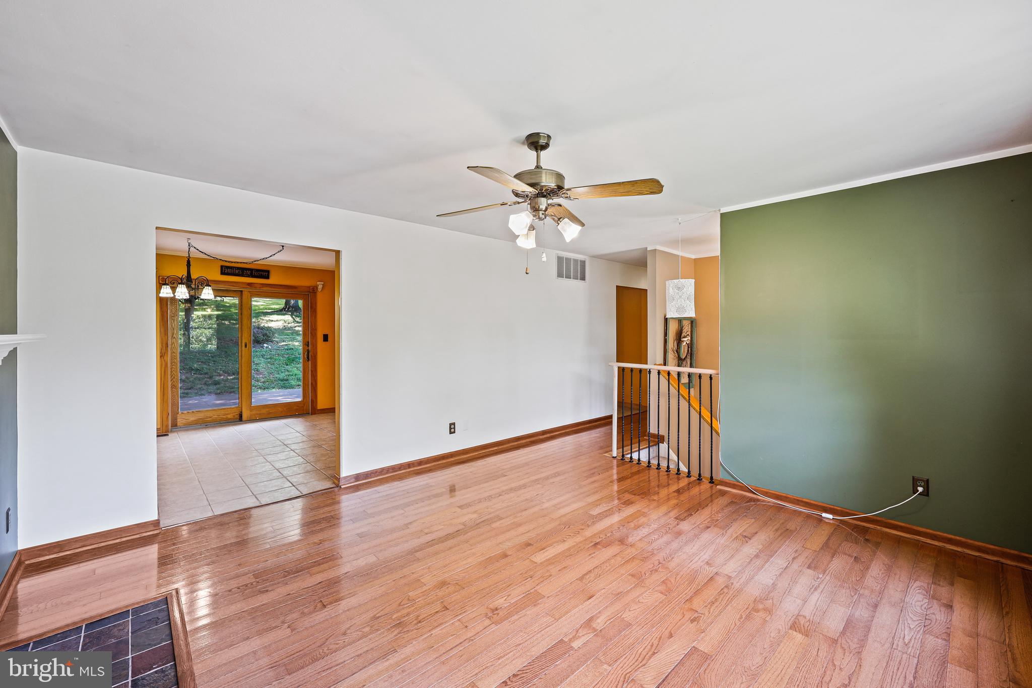 BRADFORD VILLAGE - Residential