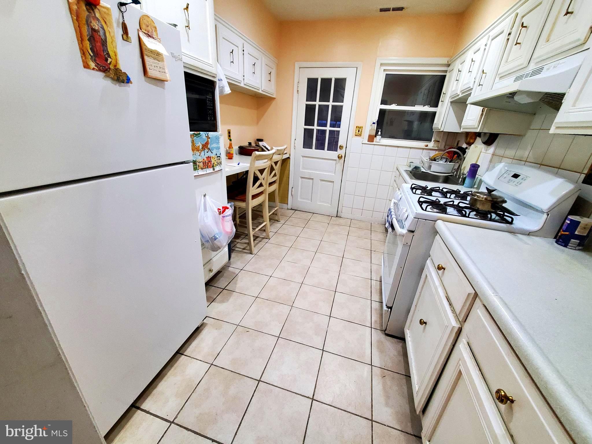 RIGGS MANOR - Residential