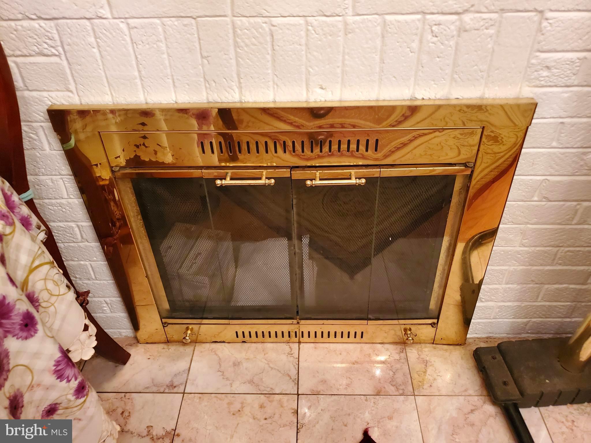 RIGGS MANOR - Residential