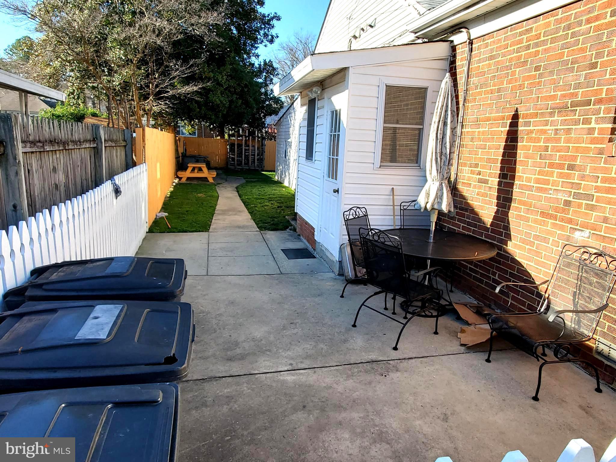 RIGGS MANOR - Residential