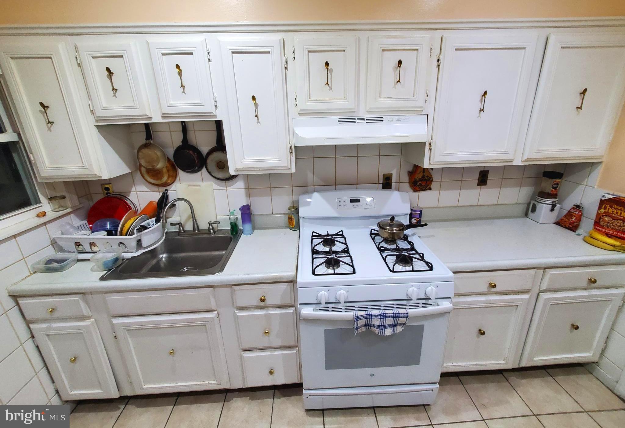 RIGGS MANOR - Residential