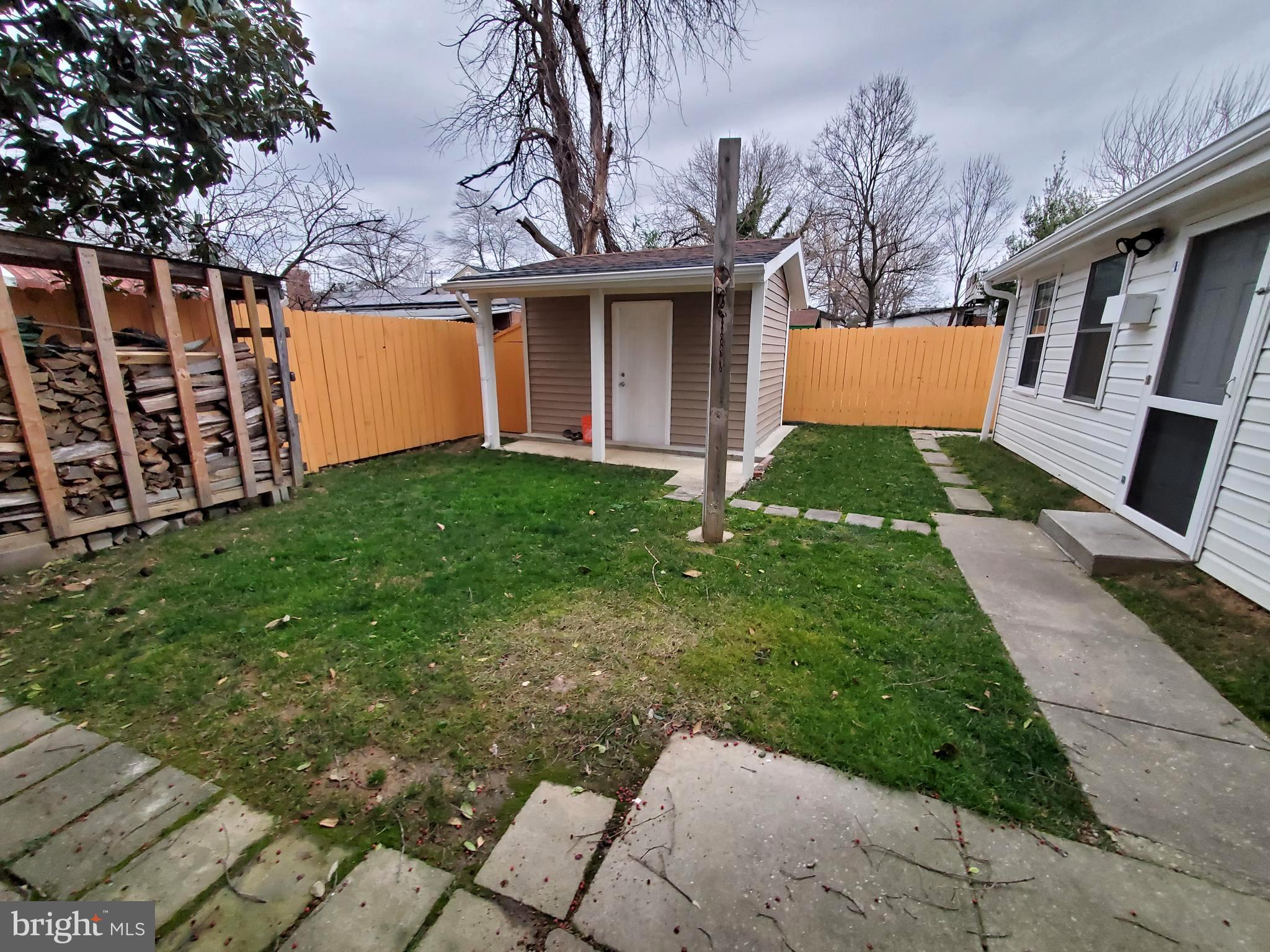 RIGGS MANOR - Residential