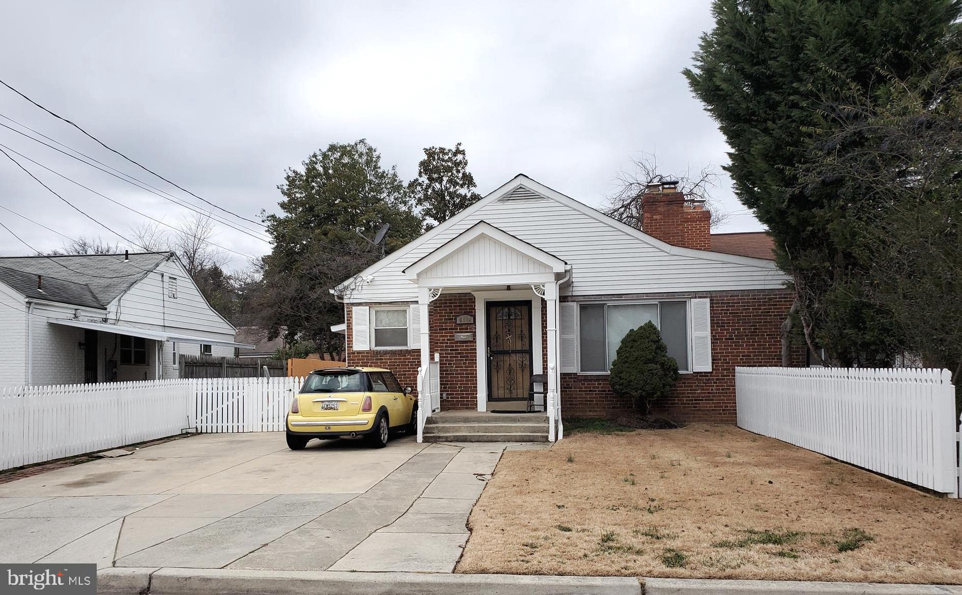 RIGGS MANOR - Residential