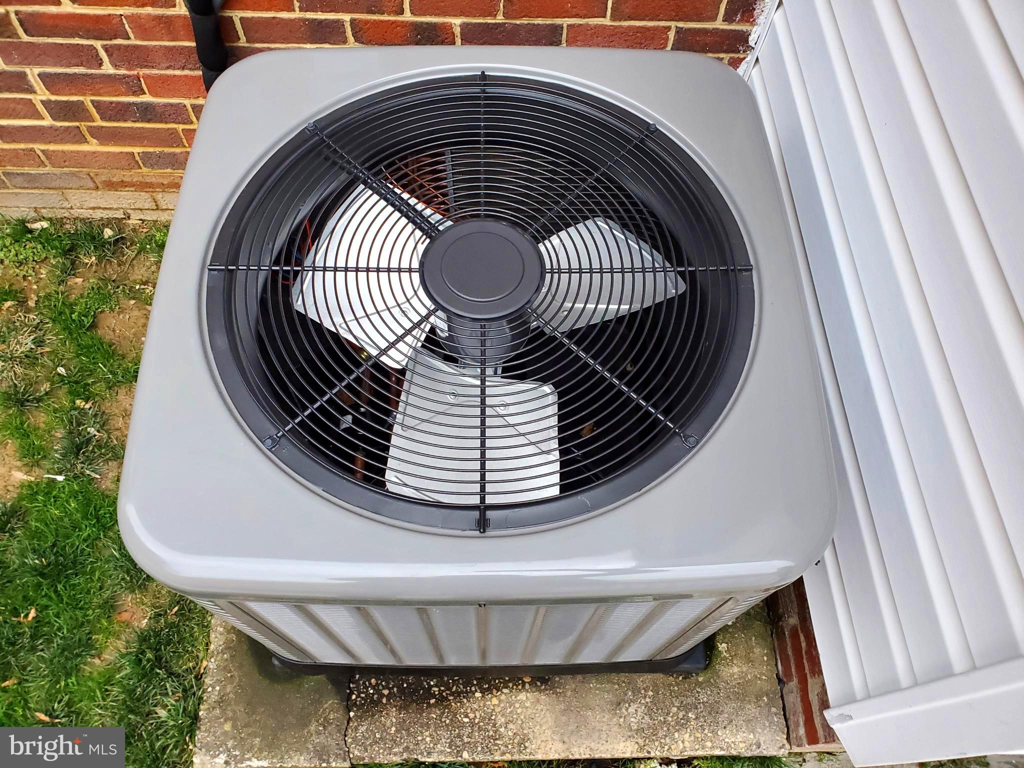 RIGGS MANOR - Residential