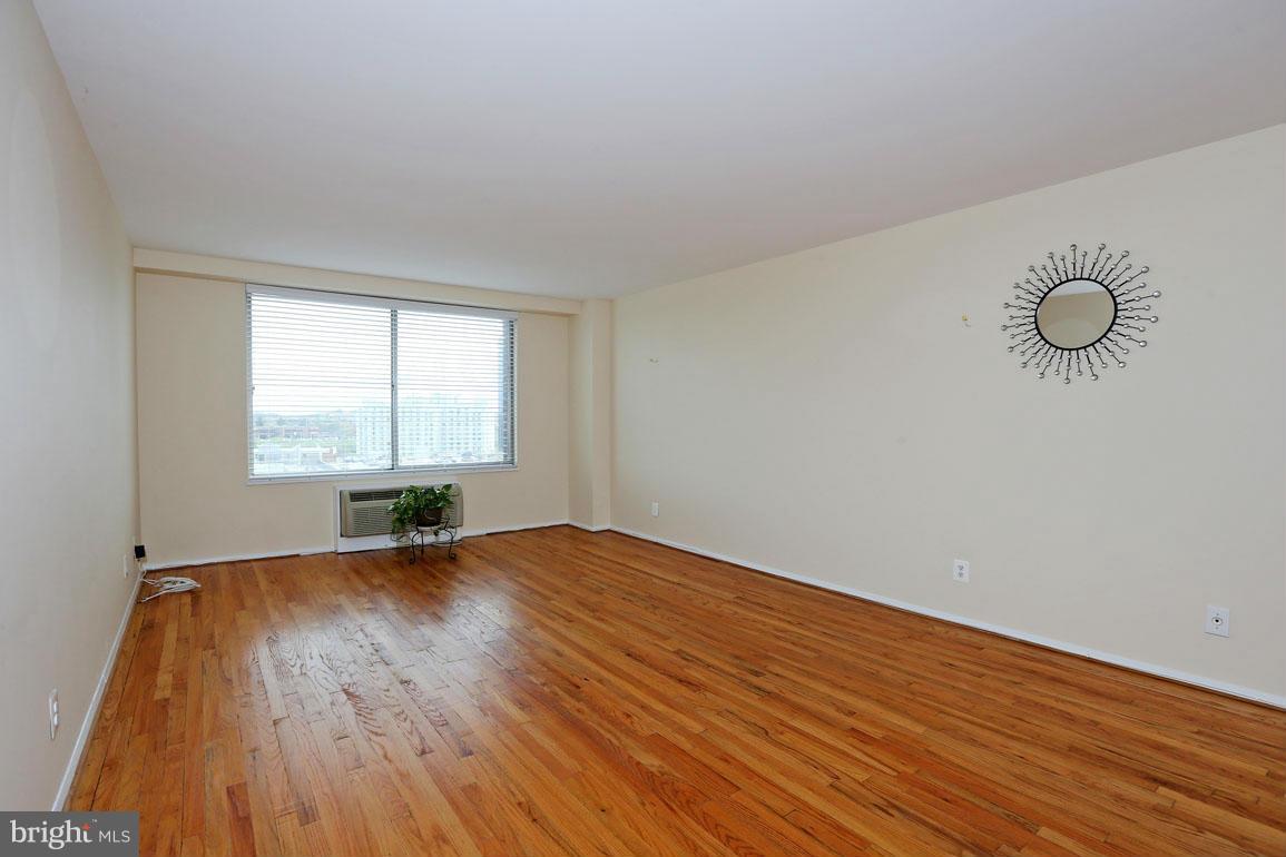 WASHINGTON TOWER - Residential