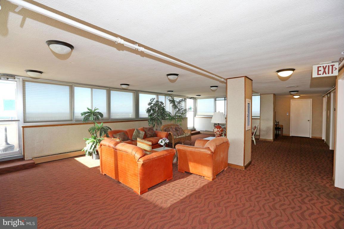 WASHINGTON TOWER - Residential