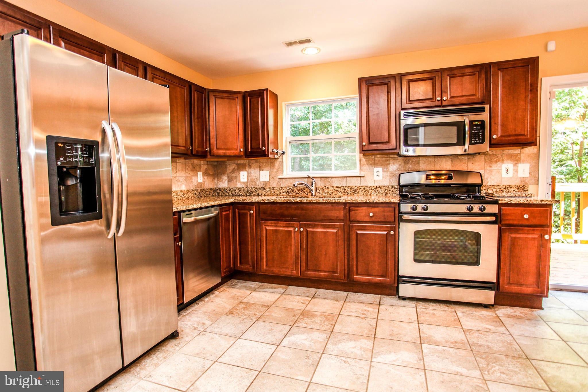 RIDGEFIELD CROSSING - Residential