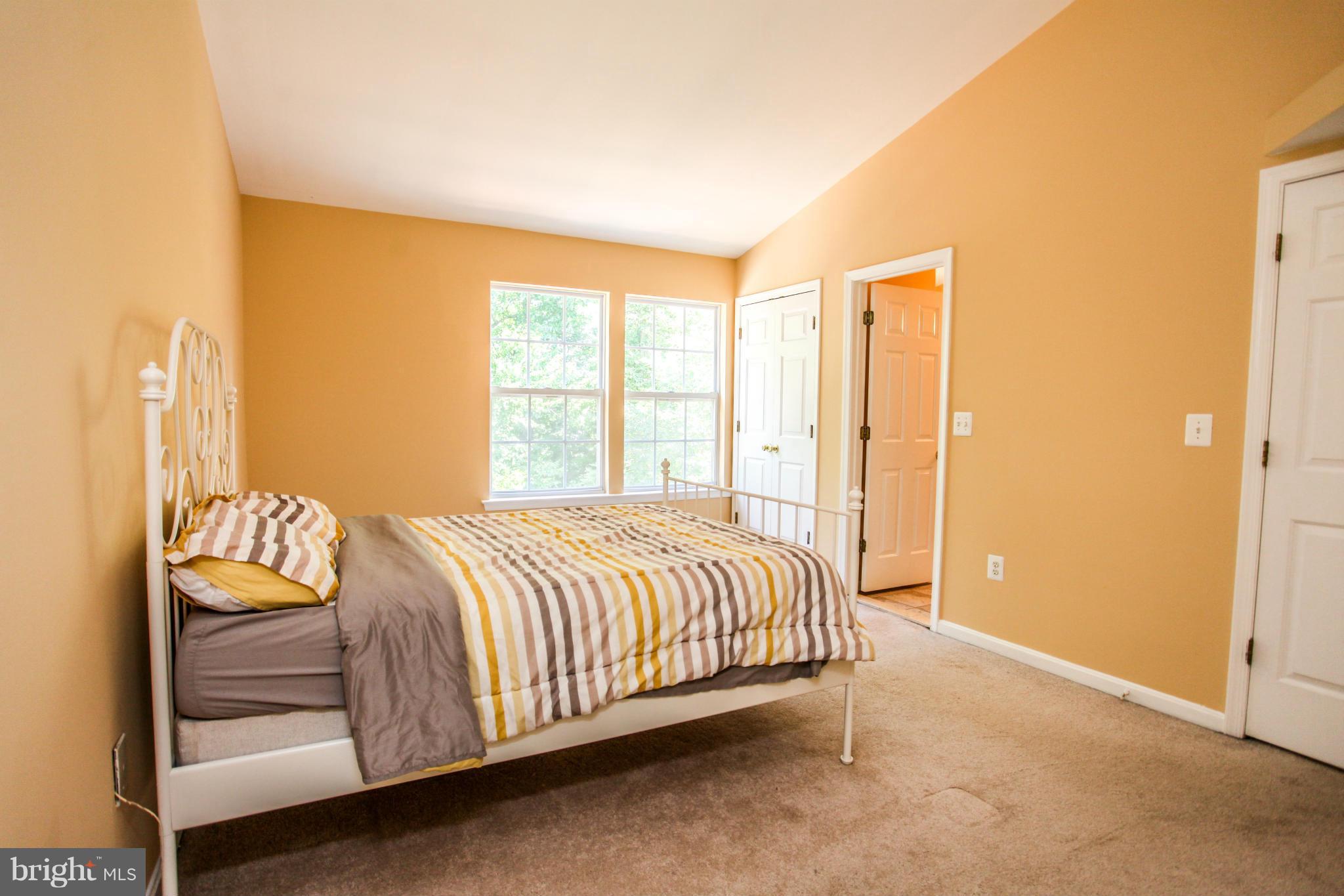 RIDGEFIELD CROSSING - Residential