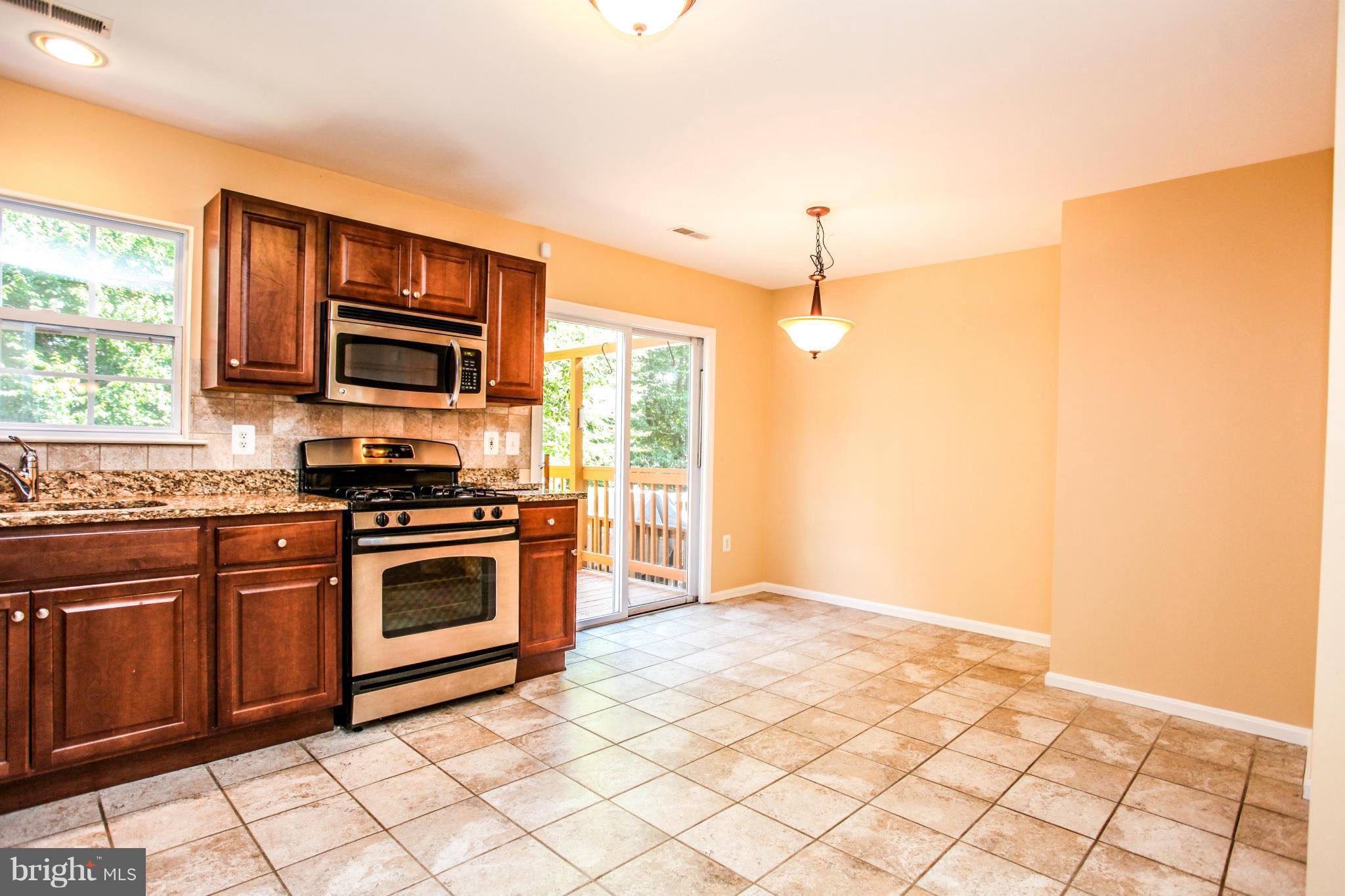 RIDGEFIELD CROSSING - Residential