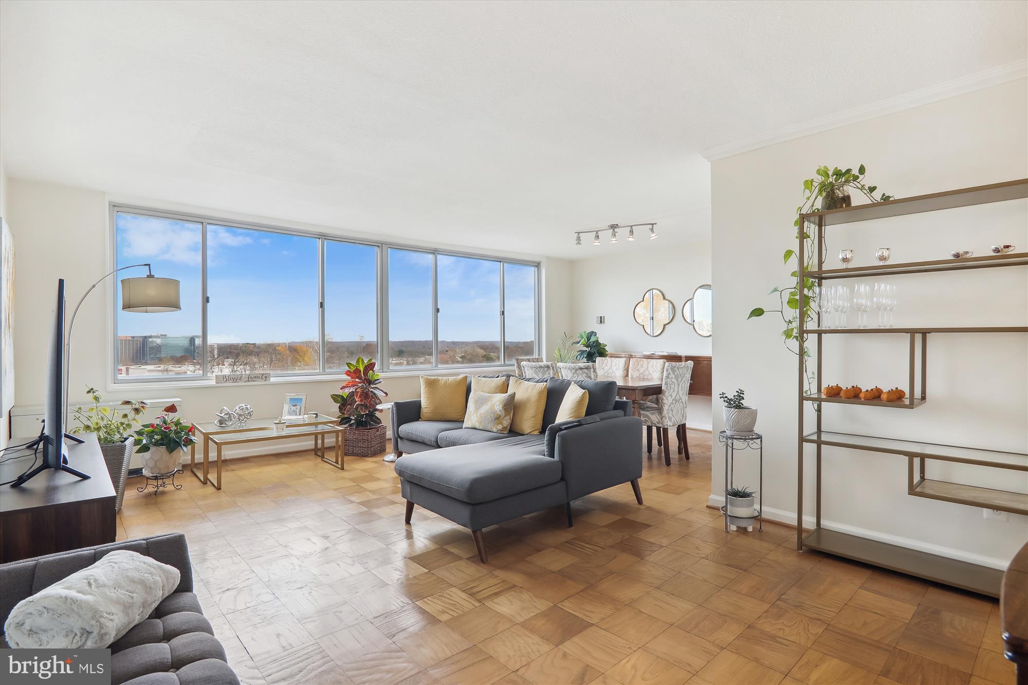 THE FORUM - Residential