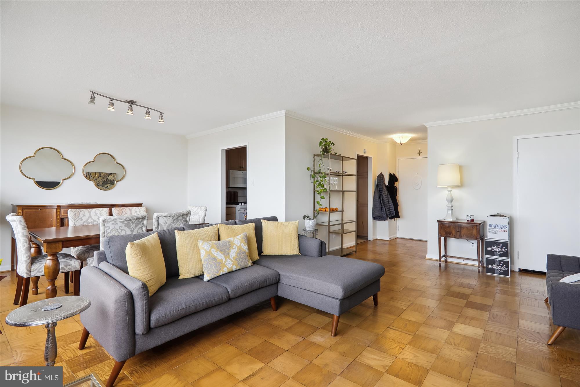 THE FORUM - Residential