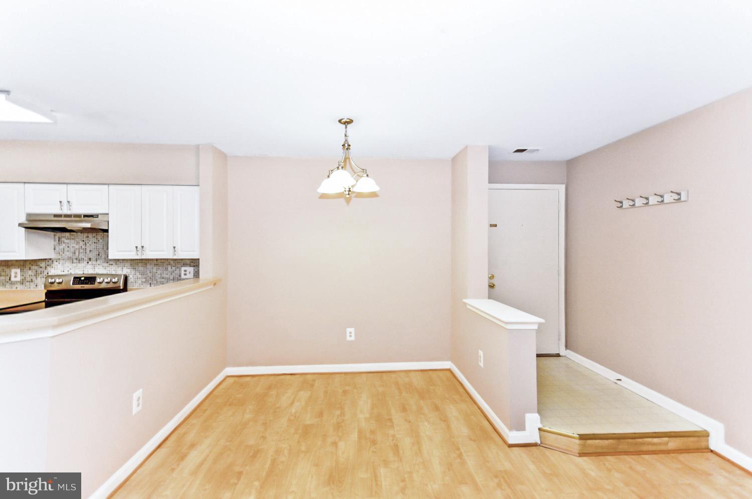 SURREY AT MANCHESTER LAKES - Residential