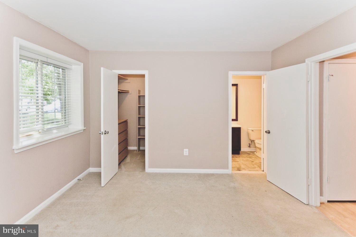 SURREY AT MANCHESTER LAKES - Residential