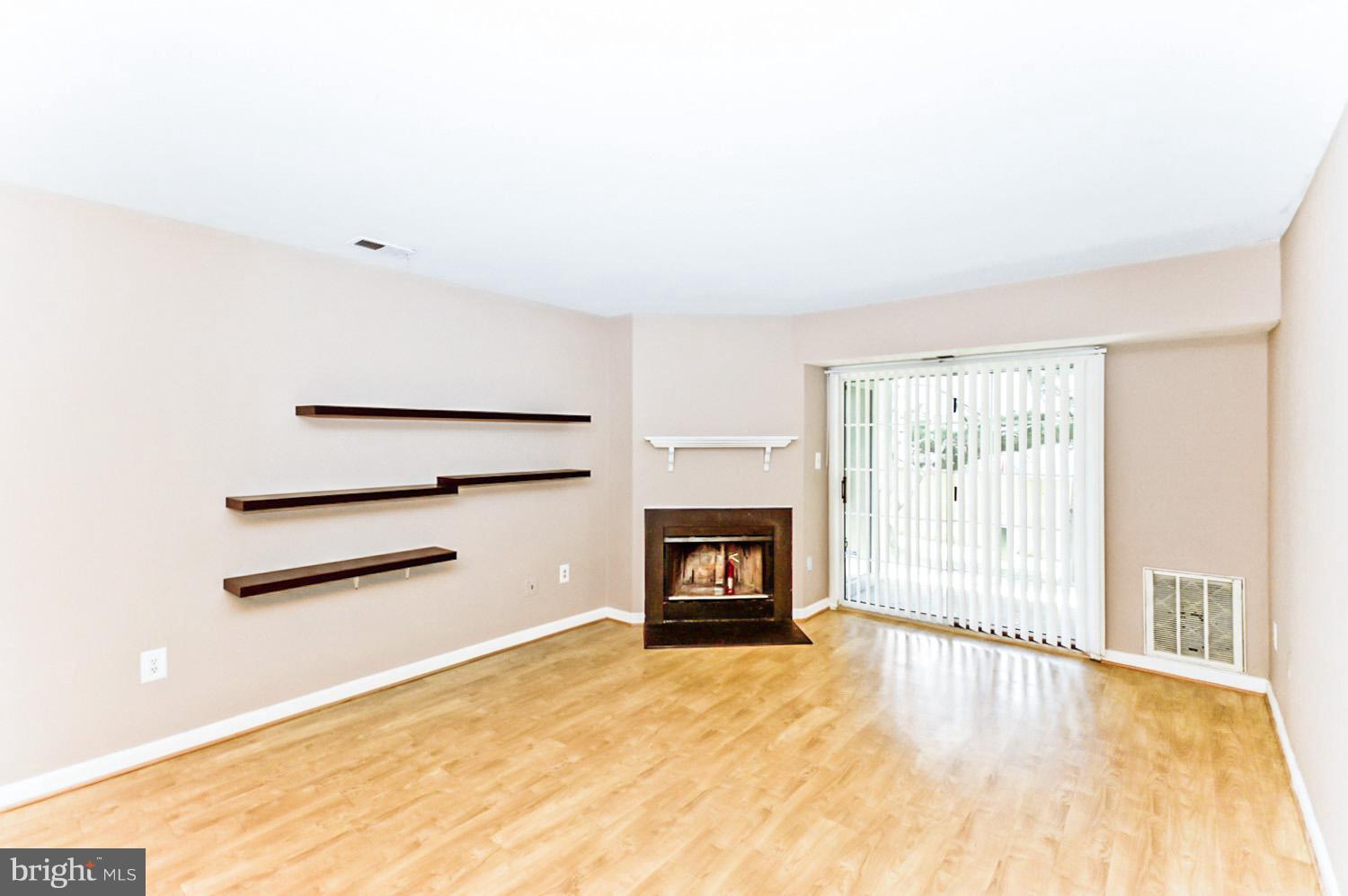 SURREY AT MANCHESTER LAKES - Residential