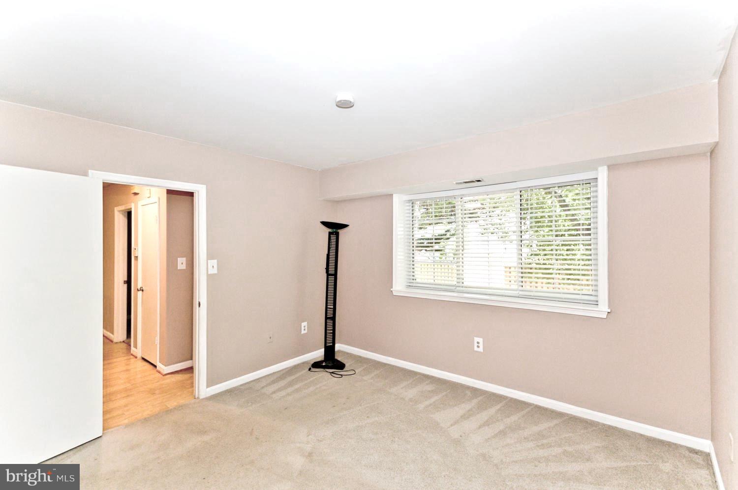 SURREY AT MANCHESTER LAKES - Residential