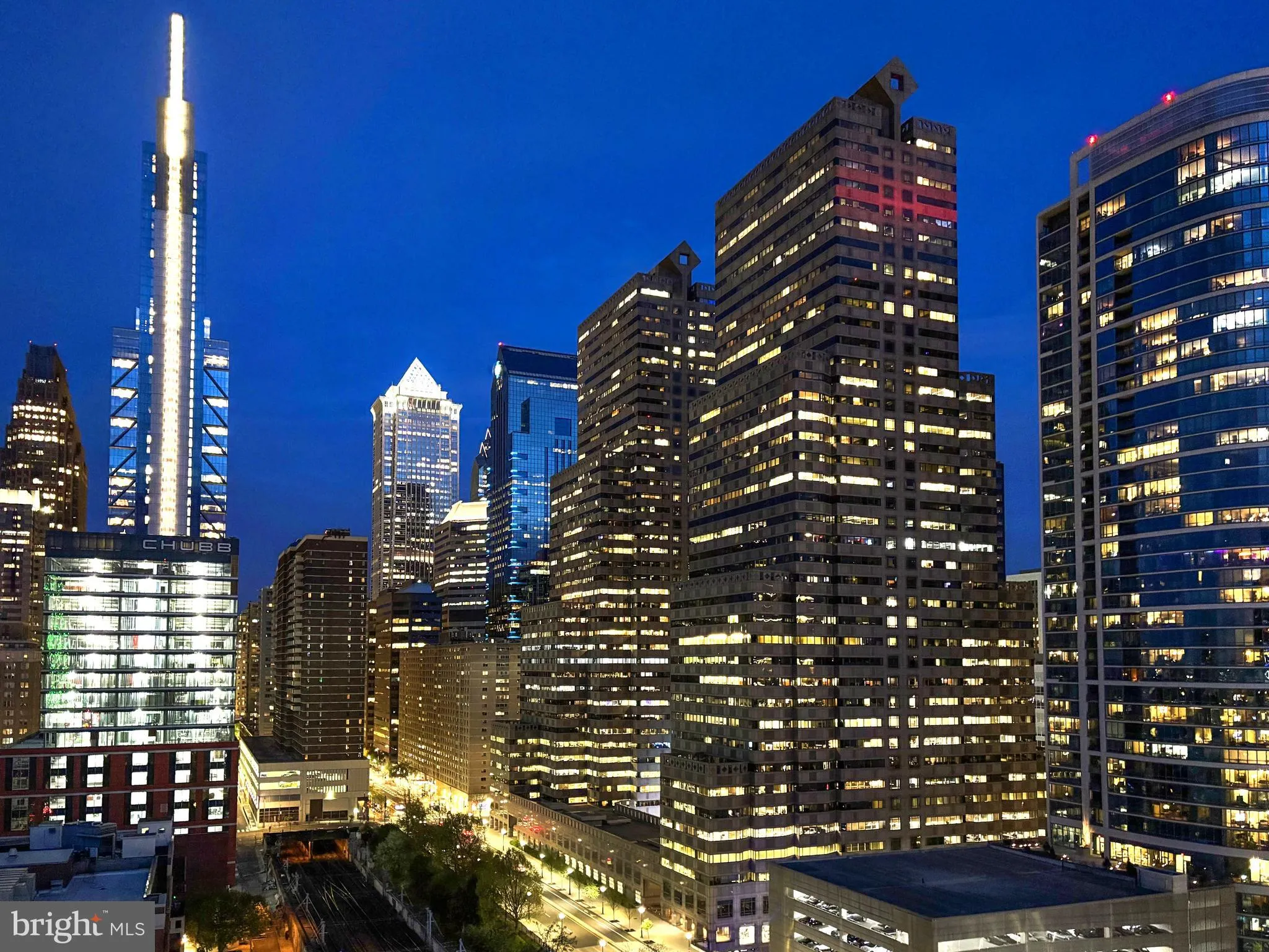 Philadelphia, Pennsylvania 19103, United States, 3 Bedrooms Bedrooms, ,2 BathroomsBathrooms,Residential,Active,225080