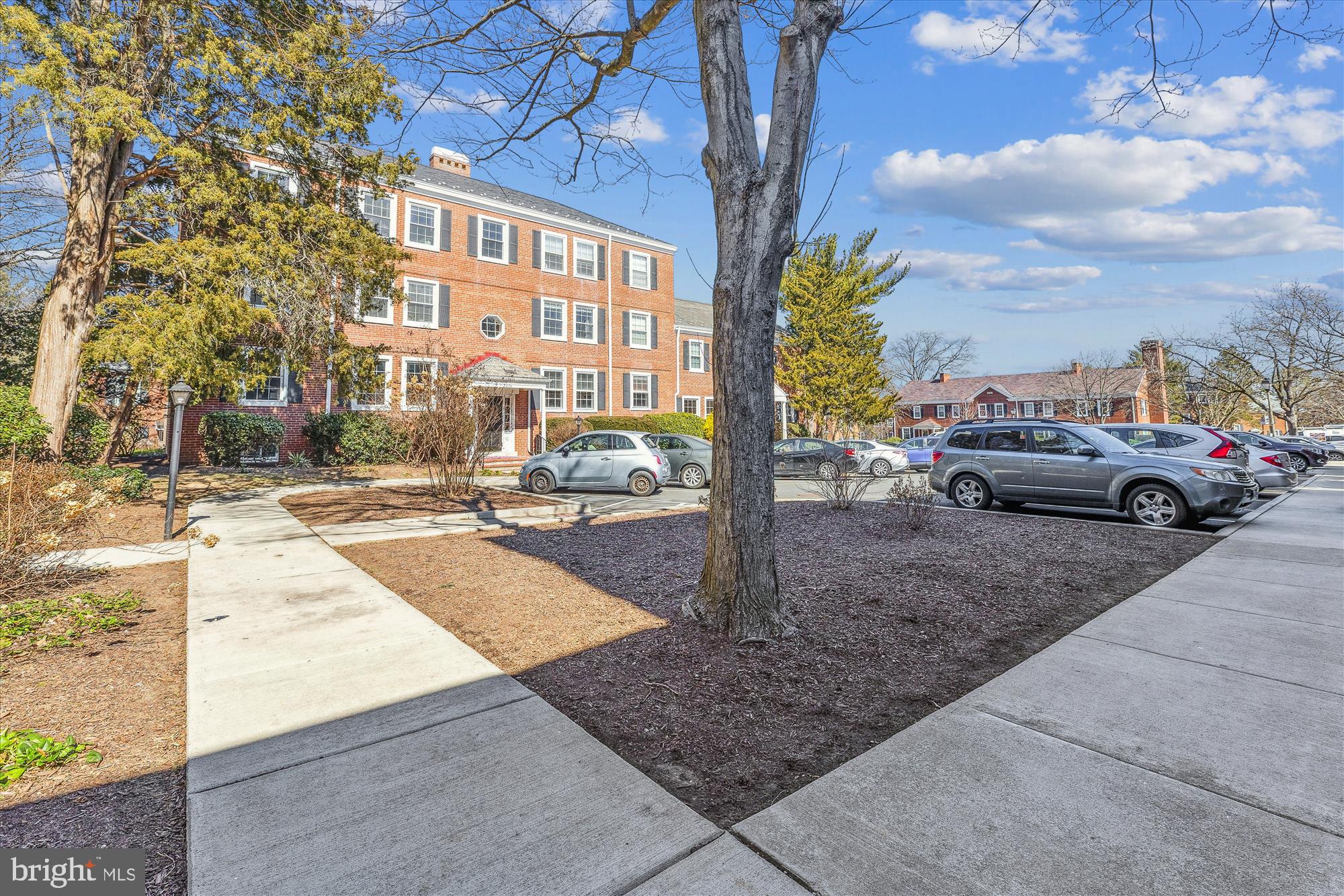 FAIRLINGTON VILLAGES - Residential