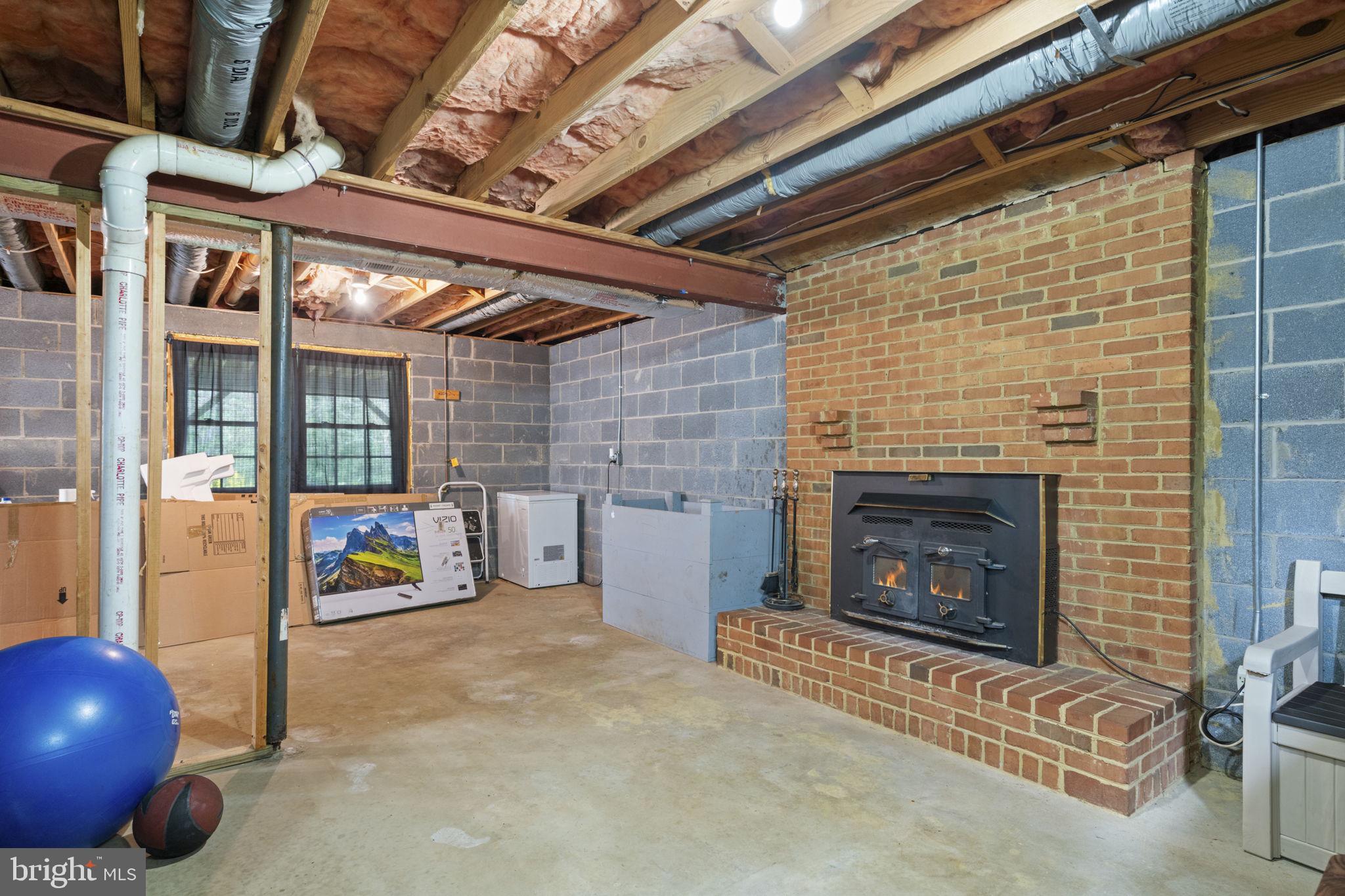 WOODLAWN - Residential