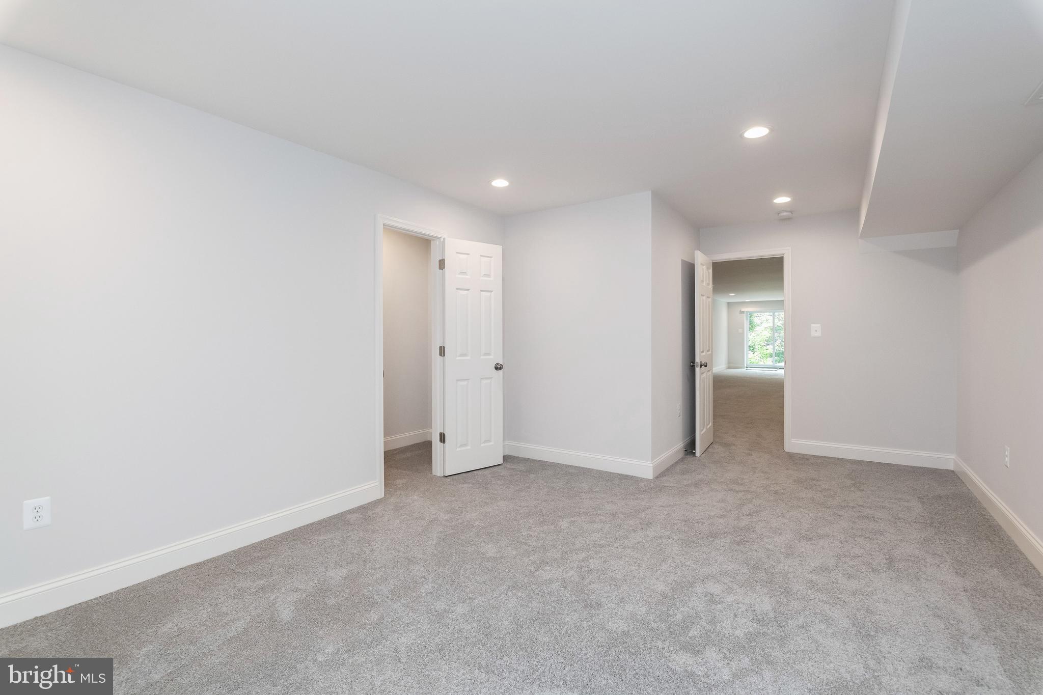 OWINGS MILLS - Residential