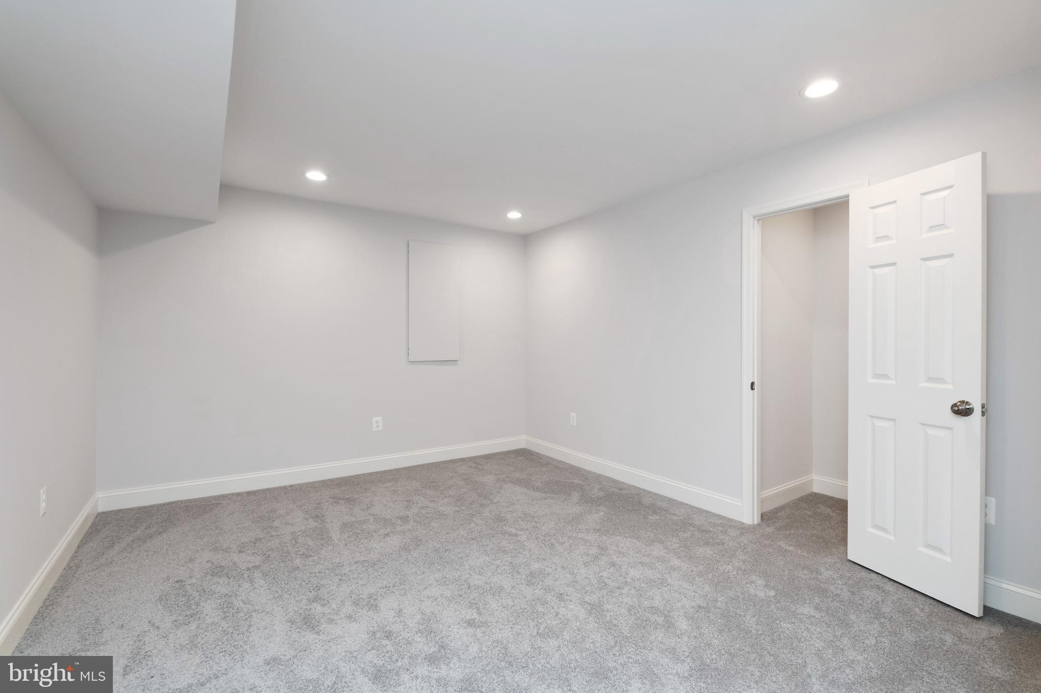 OWINGS MILLS - Residential