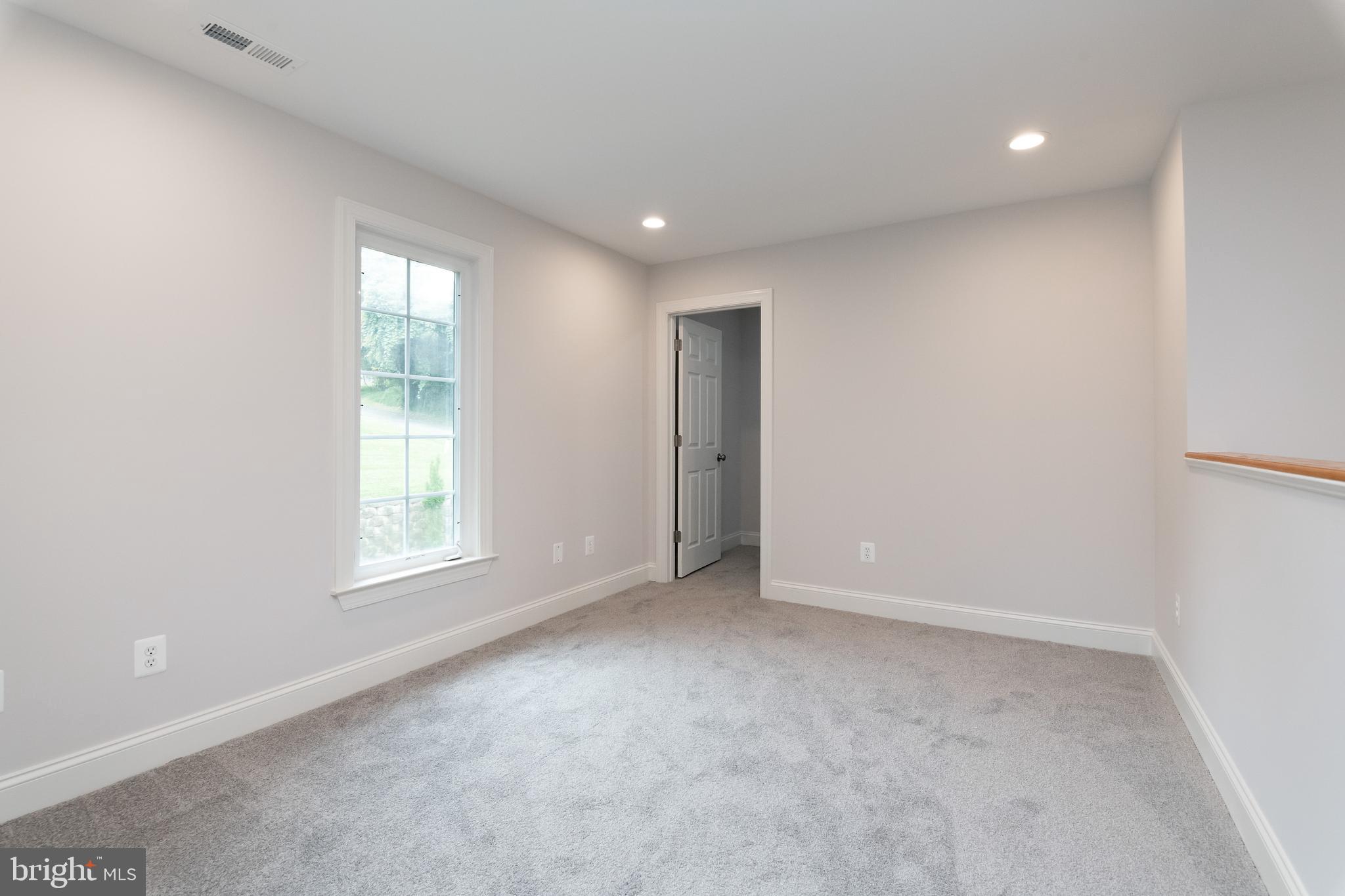 OWINGS MILLS - Residential