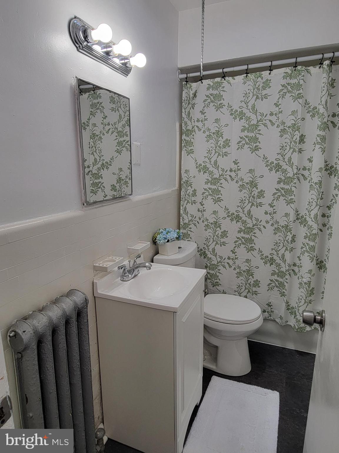 WEST OAK LANE - Residential