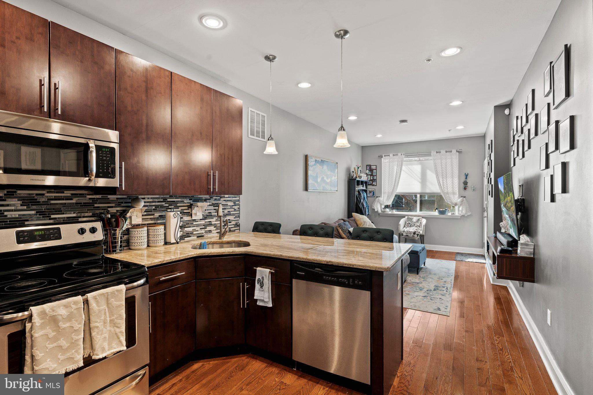 GRADUATE HOSPITAL - Residential Lease