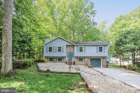 Photo of 132 Jefferson Avenue, LOCUST GROVE, VA 22508 (MLS # VAOR2014036)