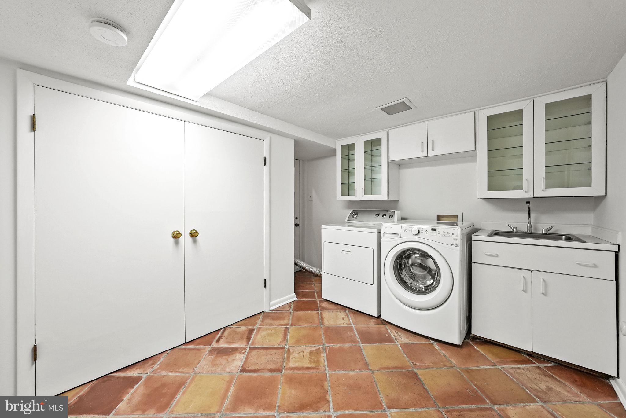 MALBROOK - Residential