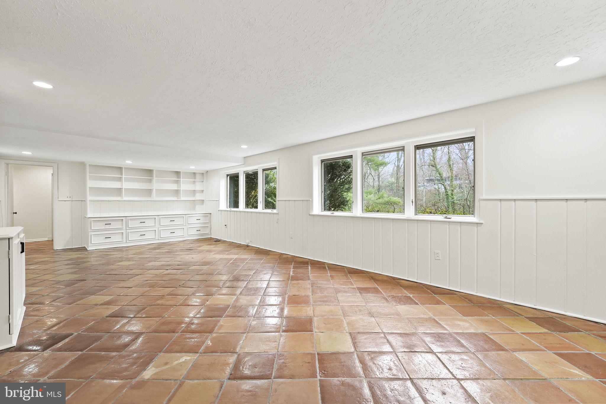 MALBROOK - Residential