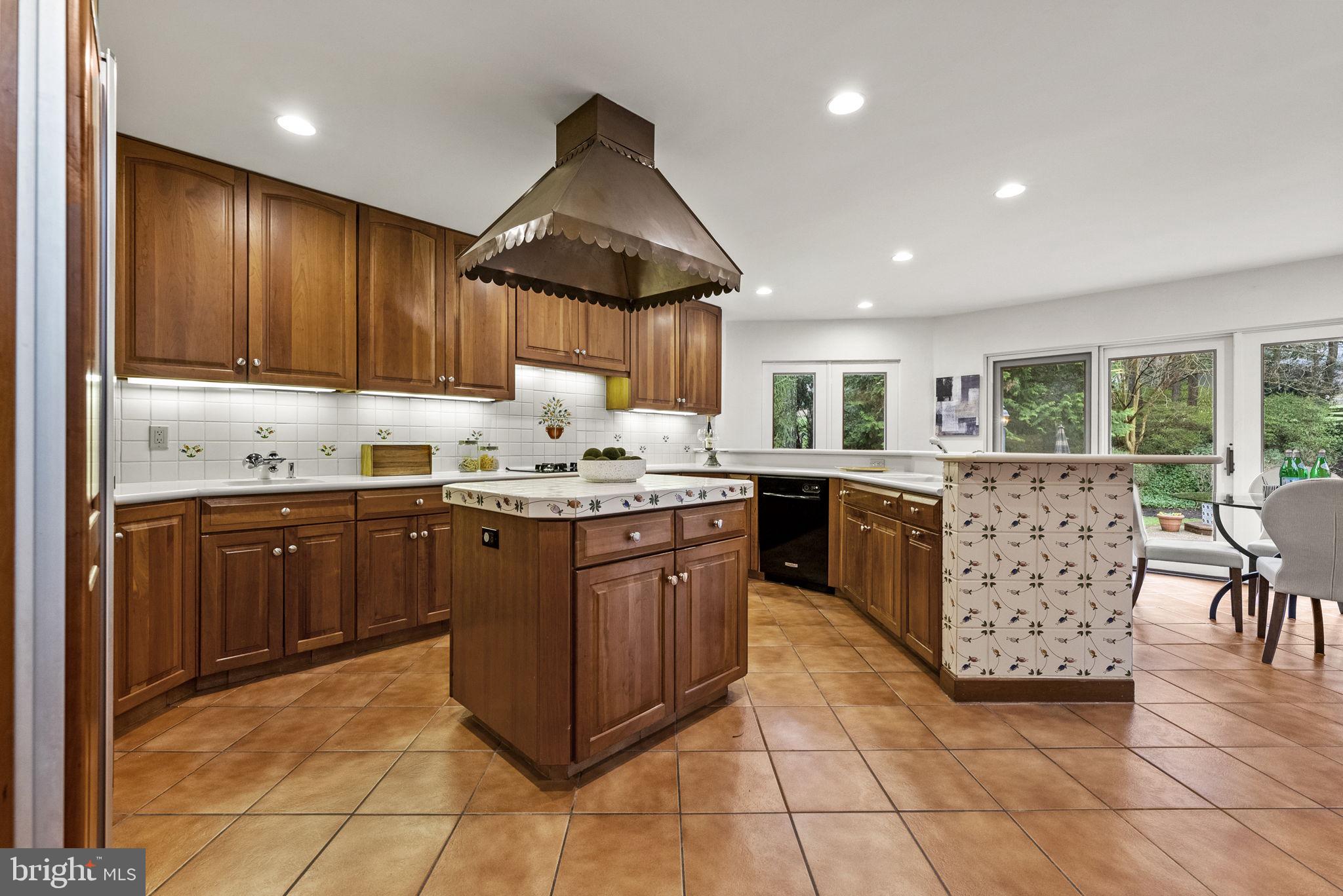 MALBROOK - Residential