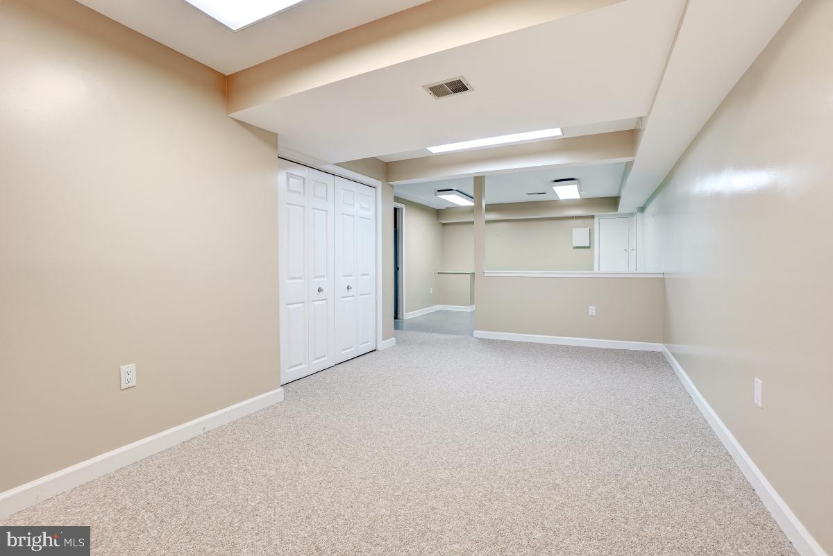 POTOMAC COMMONS - Residential