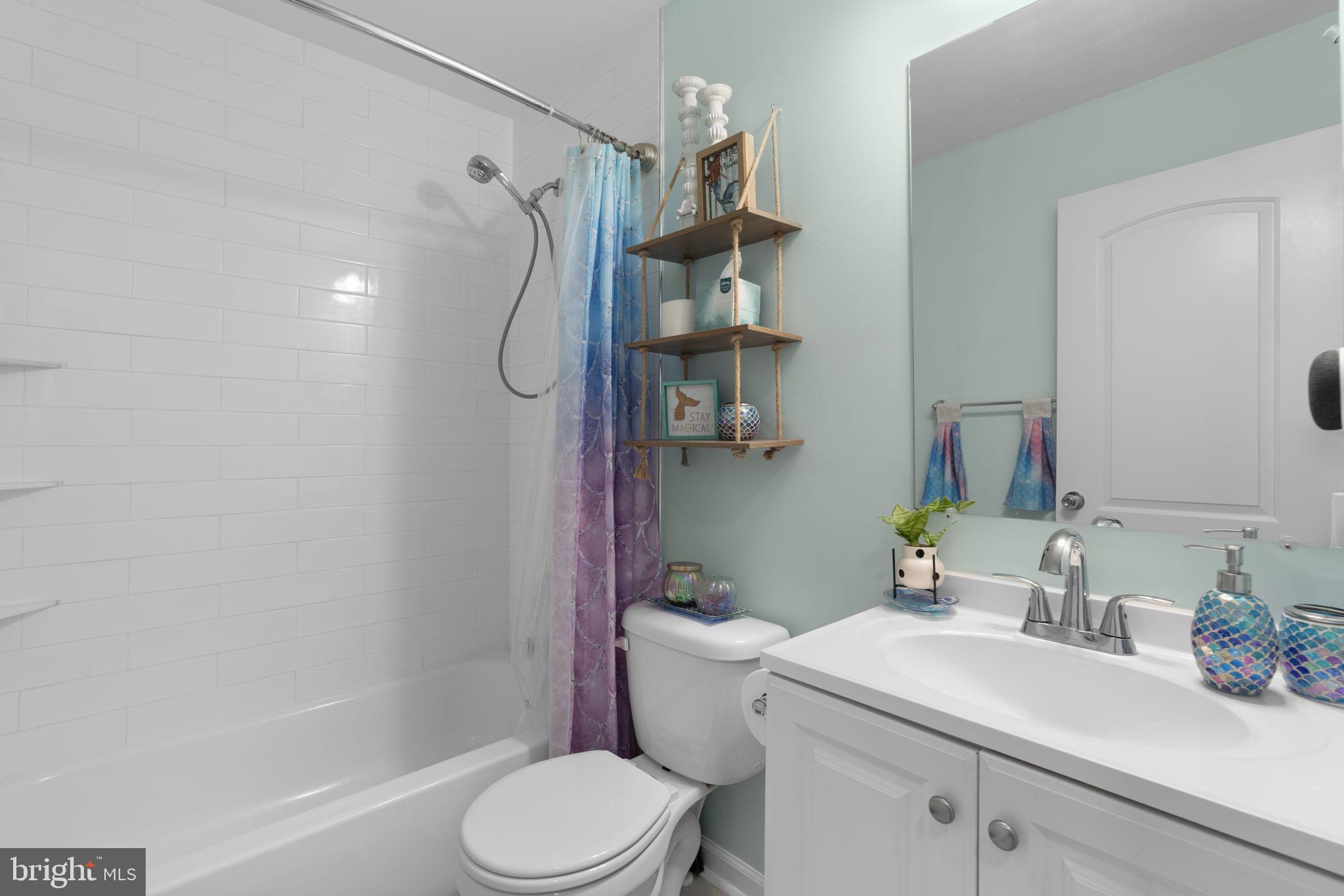 CARVEL BEACH - Residential