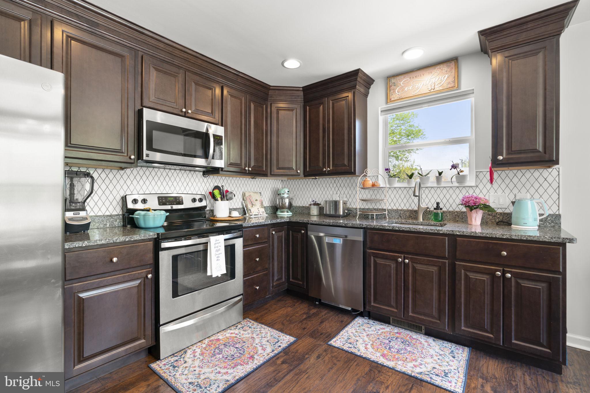 CARVEL BEACH - Residential