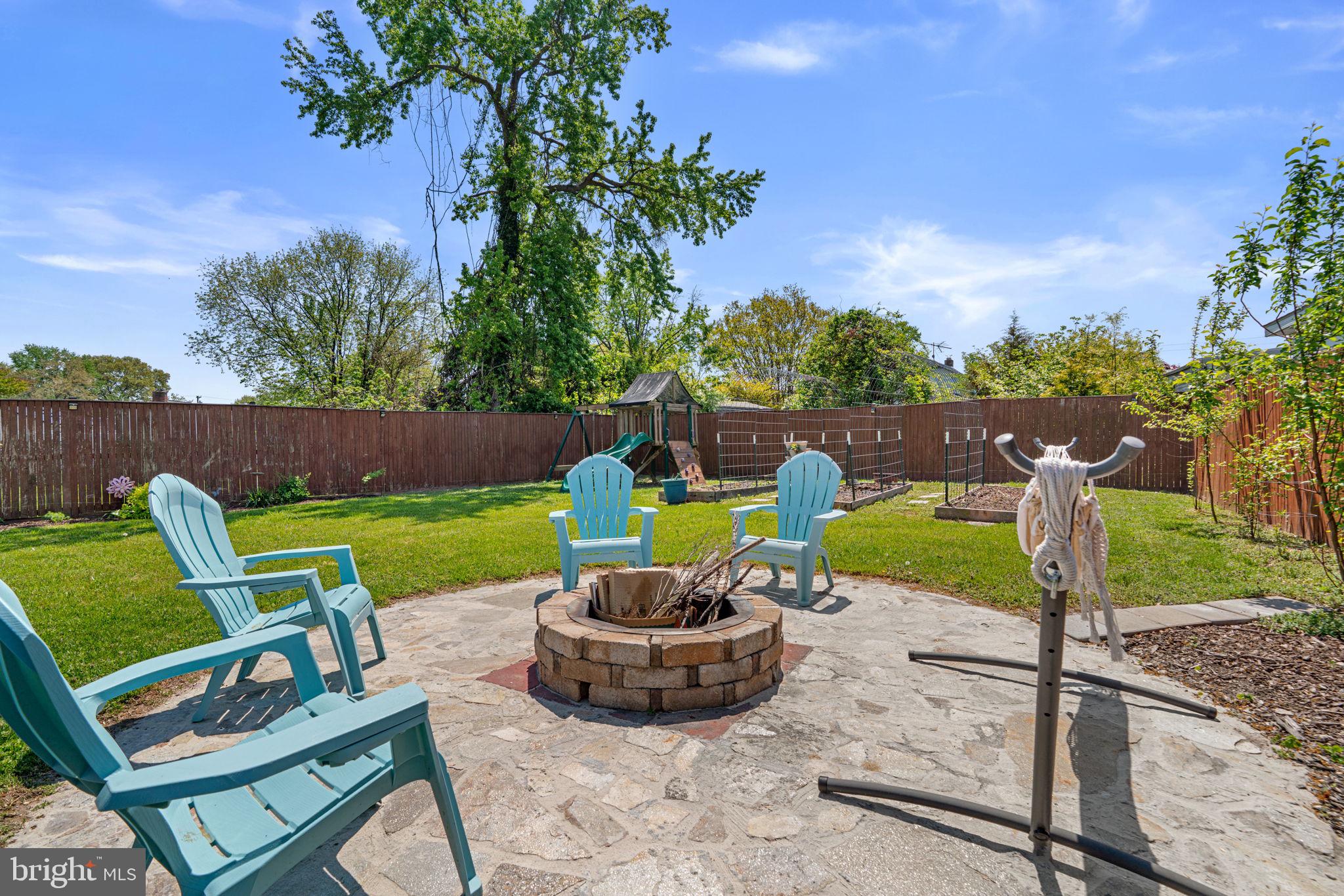 CARVEL BEACH - Residential