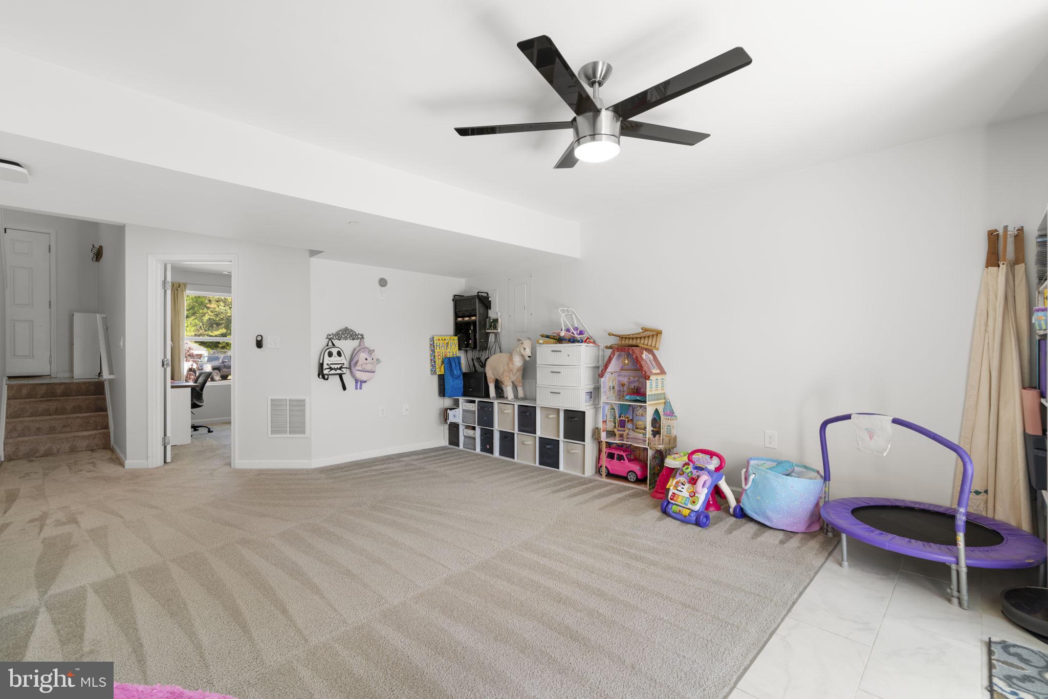 CARVEL BEACH - Residential