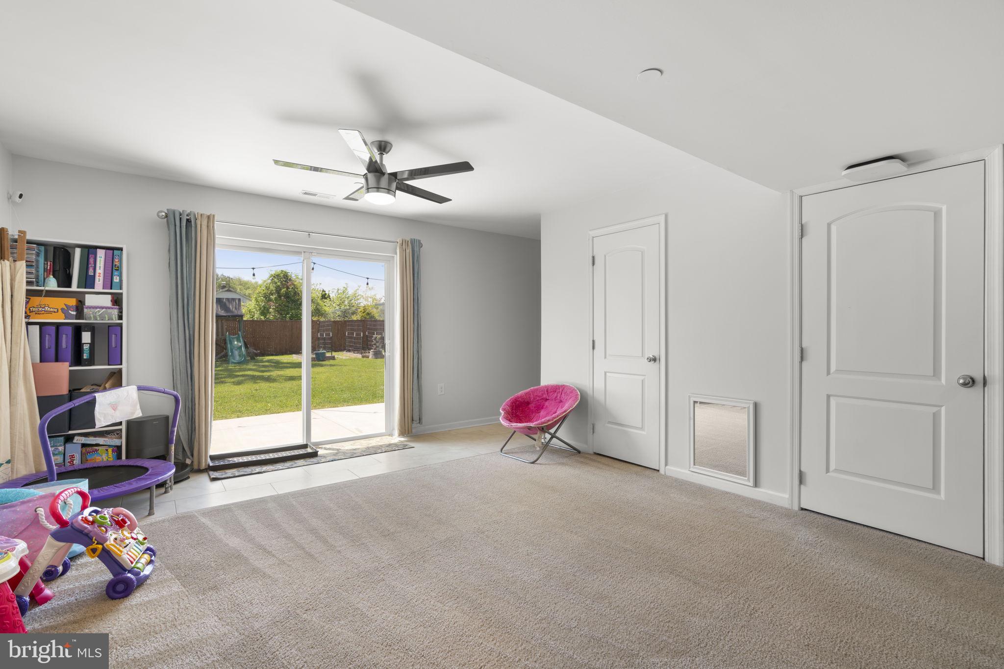 CARVEL BEACH - Residential