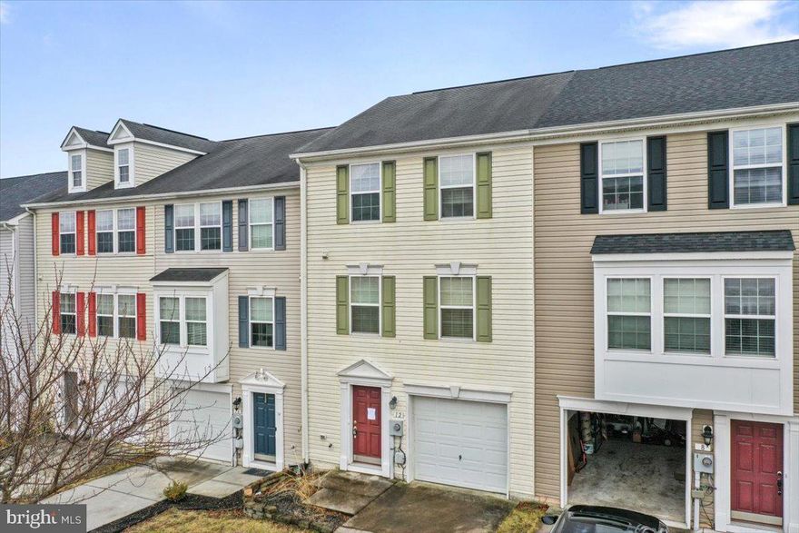 This Won’t Last Long!

Beautifully maintained townhome located in a desirable neighborhood featuring 3 spacious bedrooms and 2 full bathrooms. This move-in ready home offers a functional multi-level layout designed for both comfortable living and effortless entertaining.  The main level showcases a well-appointed kitchen complete with stainless steel appliances, a generous center island, and ample cabinet space perfect for everyday living and gathering with guests. Freshly cleaned carpets and thoughtful upkeep throughout reflect true pride of ownership. Step outside to a refreshed deck ideal for relaxing or hosting.  Conveniently located with easy access to commuter routes, shopping, dining, and local amenities, this home offers the perfect blend of comfort and convenience.  Don’t miss your opportunity to own a well-cared-for home in a highly sought-after location!