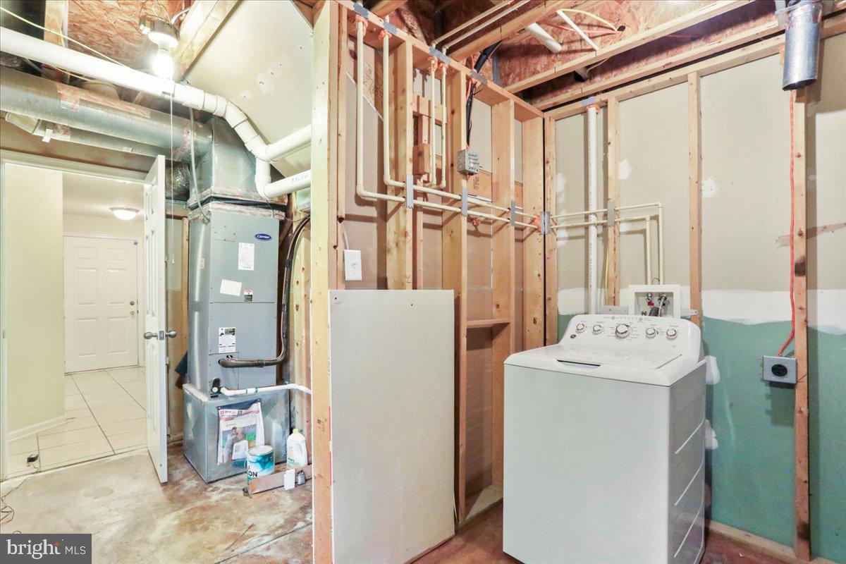 RIVERSIDE VILLAGES - Residential